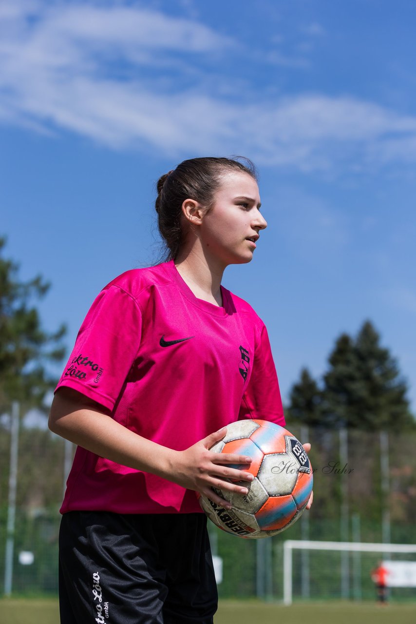 Bild 90 - B-Juniorinnen Pokalfinale SV Henstedt Ulzburg - SG Holstein Sued : 2:0